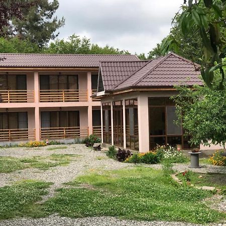 Гостевой Дом "Уют У Тумановых" Pizunda Exterior photo