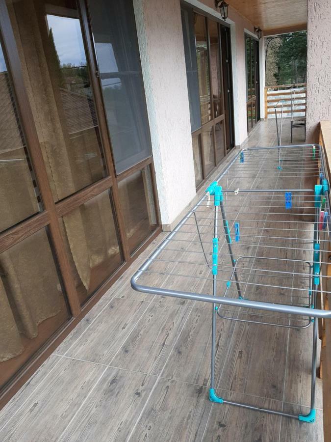 Гостевой Дом "Уют У Тумановых" Pizunda Exterior photo